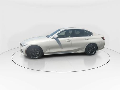 Mineral White Metallic 2025 BMW 330 xDrive