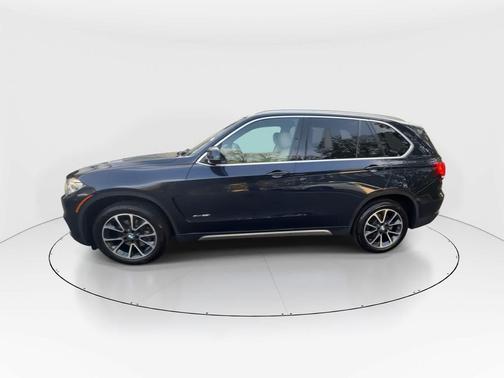 Imperial Blue Metallic 2017 BMW X5 xDrive35i