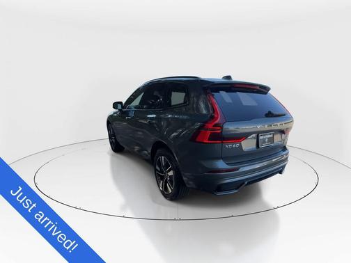 Forest Lake 2026 Volvo XC60 B5 Plus
