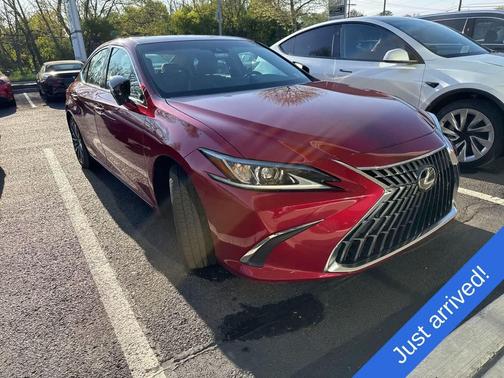 Matador Red Mica 2022 Lexus ES 350 Base