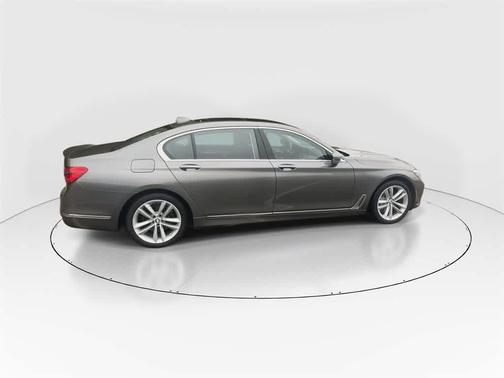 2017 BMW 750 i xDrive