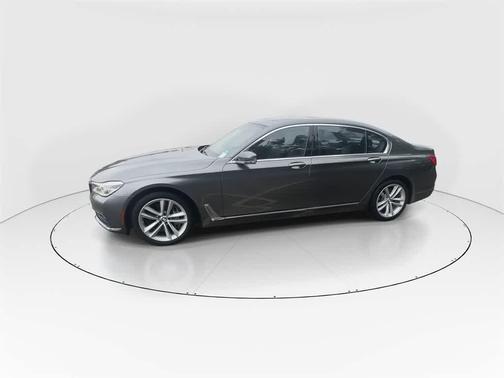 2017 BMW 750 i xDrive