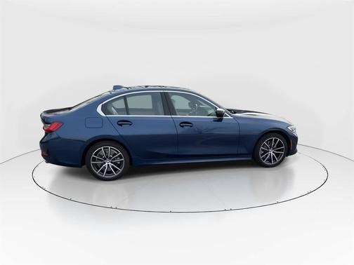 2022 BMW 330 xDrive