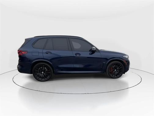 2024 BMW X5 M60i