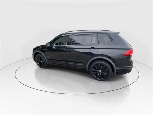 2020 Volkswagen Tiguan 2.0T SE R-Line Black 4MOTION