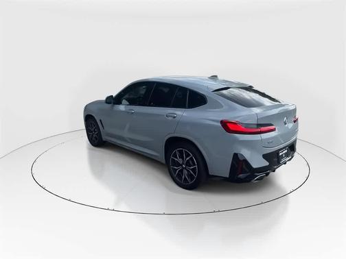 2023 BMW X4 xDrive30i