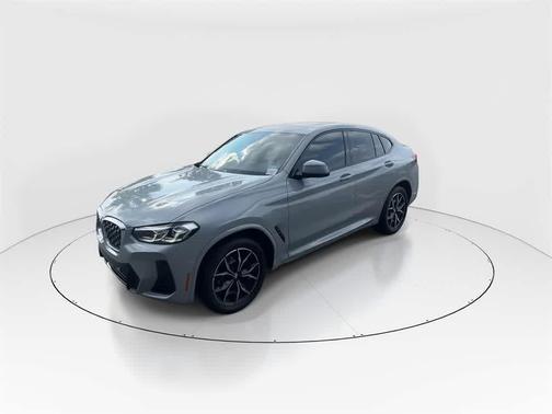 2023 BMW X4 xDrive30i