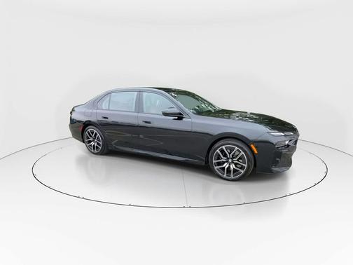 Black Sapphire Metallic 2026 BMW 740 xDrive