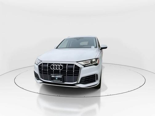 Glacier White Metallic 2022 Audi Q7 55 Premium Plus