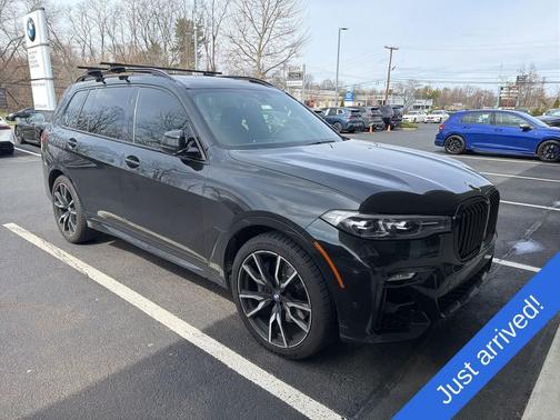 Black Sapphire Metallic 2020 BMW X7 xDrive40i