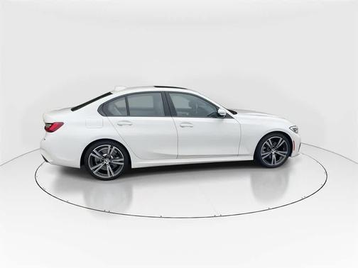 2022 BMW 330 xDrive