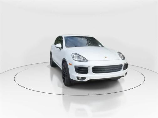 2016 Porsche Cayenne Cayenne