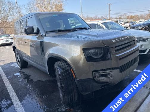 2022 Land Rover Defender 110 X-Dynamic SE