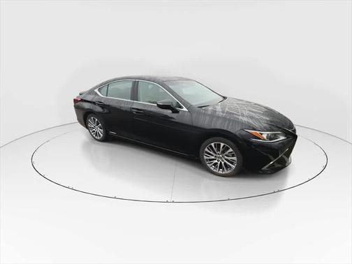 2021 Lexus ES 300h Base