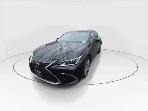 2021 Lexus ES 300h Base