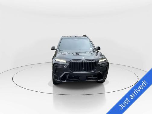 Black Sapphire Metallic 2025 BMW X7 xDrive40i