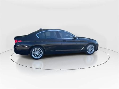 2023 BMW 530 i xDrive
