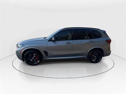 2025 BMW X5 M60i