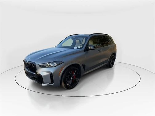2025 BMW X5 M60i