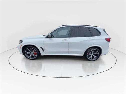 2021 BMW X5 M50i