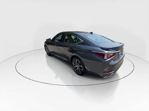 2022 Lexus ES 350 Base