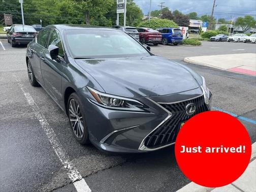 2022 Lexus ES 350 Base