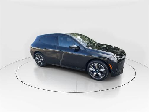 2025 BMW iX xDrive50