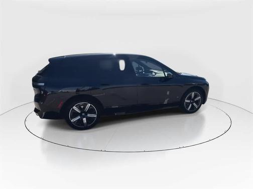 2025 BMW iX xDrive50