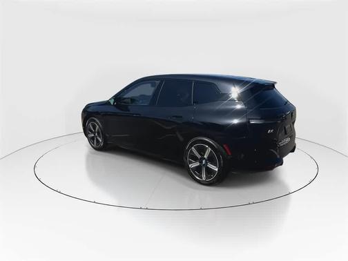2025 BMW iX xDrive50