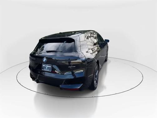 2025 BMW iX xDrive50