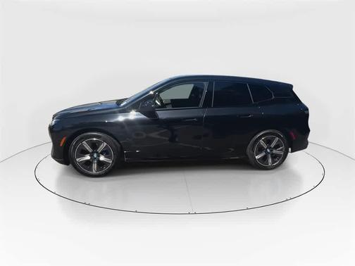 2025 BMW iX xDrive50