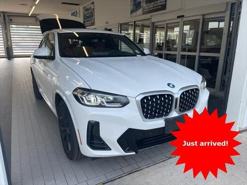 2025 BMW X4 xDrive30i