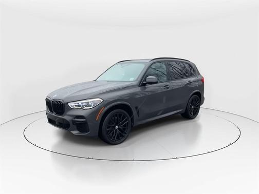 2023 BMW X5 M50i