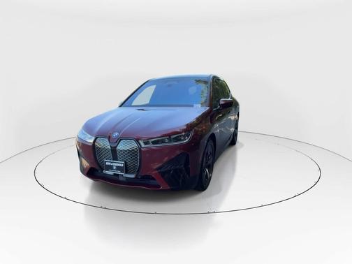 Aventurin Red Metallic 2023 BMW iX xDrive50