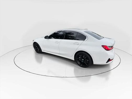 2022 BMW 330 xDrive