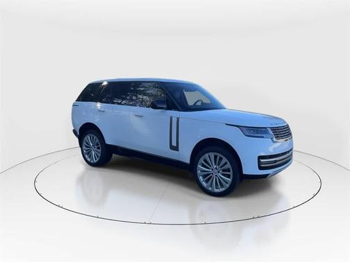 2025 Land Rover Range Rover P530 SE