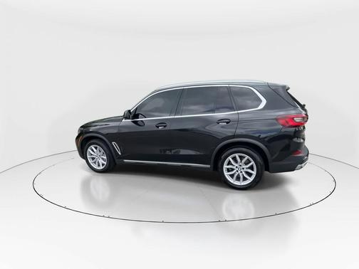 Black Sapphire Metallic 2023 BMW X5 xDrive40i