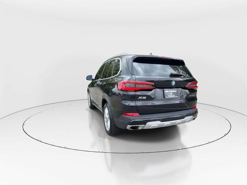 Black Sapphire Metallic 2023 BMW X5 xDrive40i
