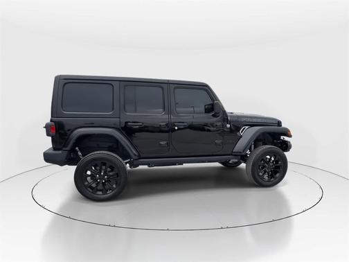 2023 Jeep Wrangler 4-Door Freedom 4x4