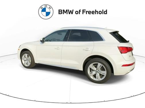 White 2019 Audi Q5 2.0T Premium Plus