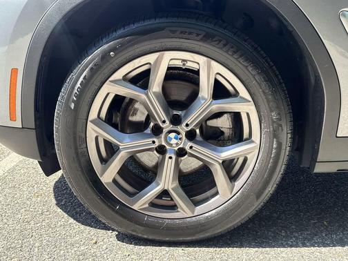 Skyscraper Grey Metallic 2024 BMW X3 xDrive30i