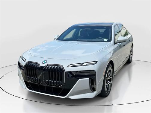 2025 BMW 760 i xDrive