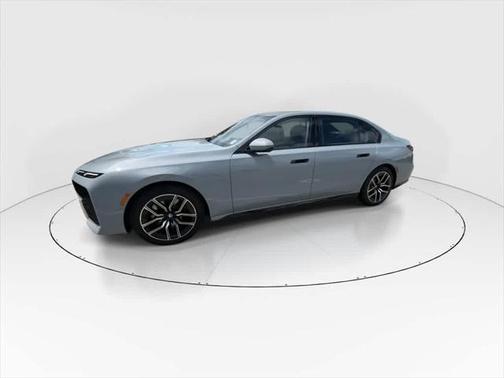 2025 BMW 760 i xDrive