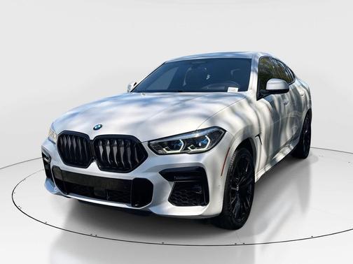 Mineral White Metallic 2023 BMW X6 M50i
