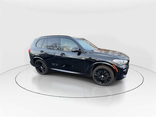 2023 BMW X5 M50i