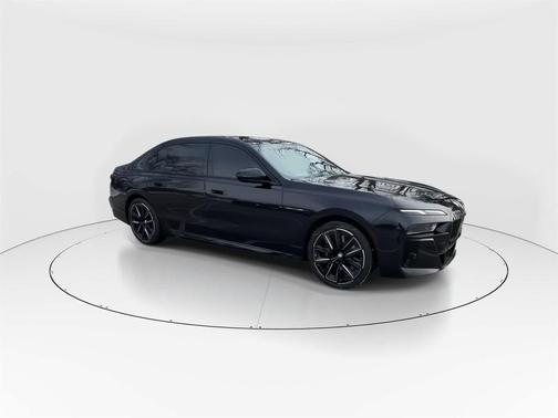 2023 BMW 760 i xDrive