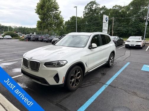 Mineral White Metallic 2024 BMW X3 xDrive30i