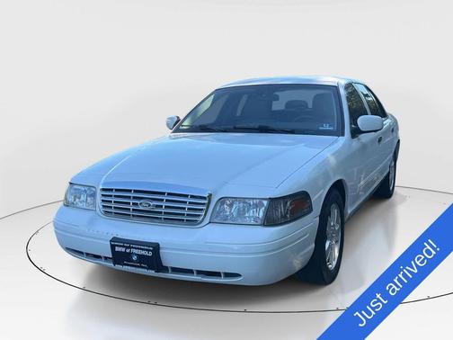 VIBRANT WHITE C/C METALLIC 2011 Ford Crown Victoria LX