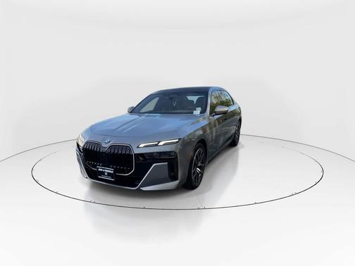 Oxide Grey Metallic 2025 BMW 760 xDrive