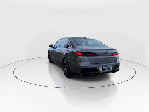 Oxide Grey Metallic 2025 BMW 760 xDrive